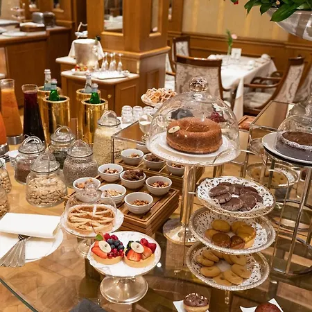 Отель Grand Majestic Gia' Baglioni 5*